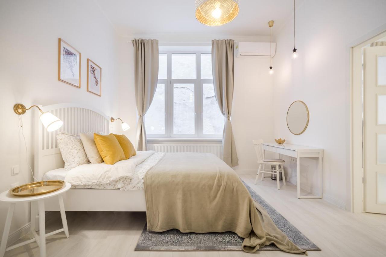 Bpr Sirius Suite With A/C Будапеща Екстериор снимка
