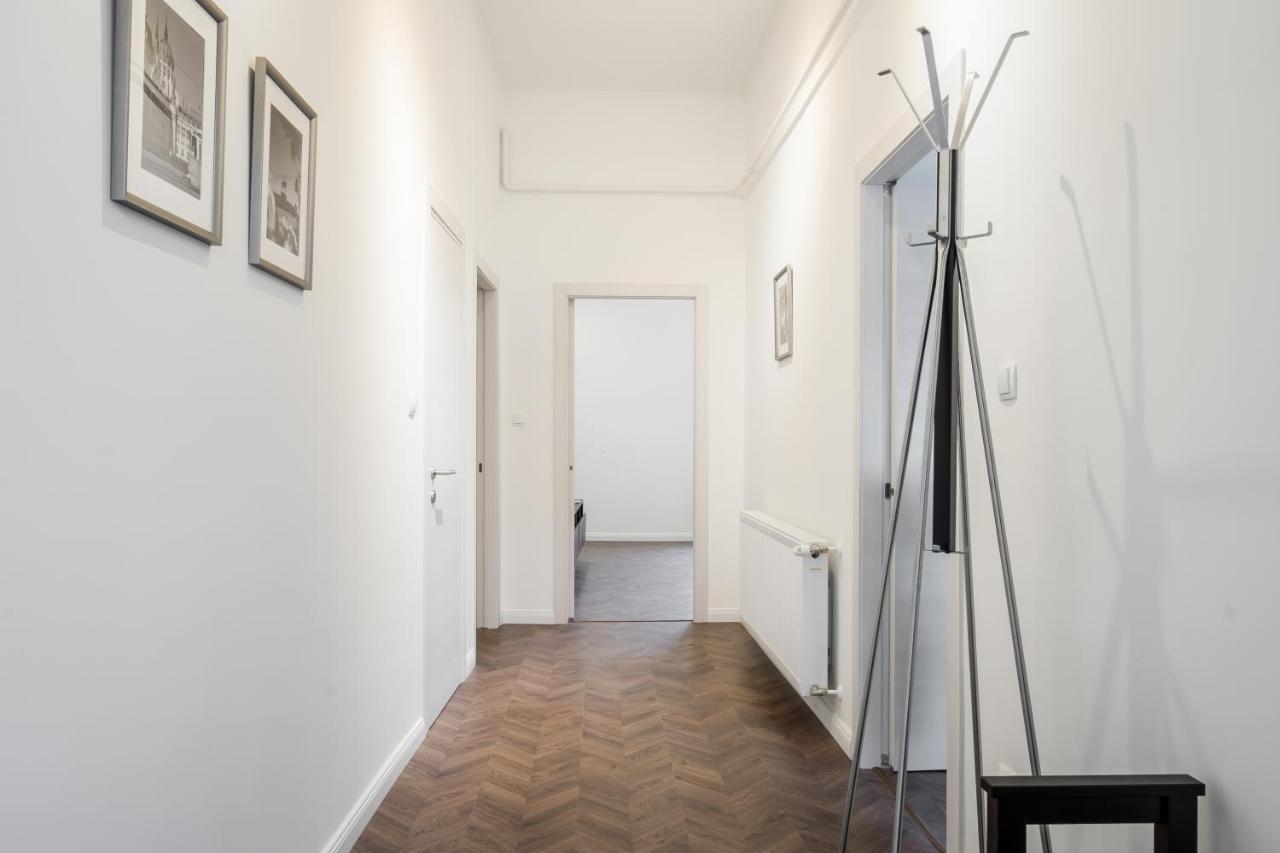 Bpr Sirius Suite With A/C Будапеща Екстериор снимка